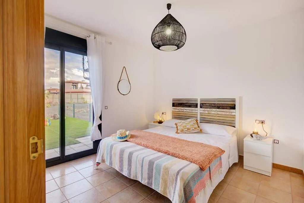 1249 Paradise Home Majanicho 0*,  Hiszpania